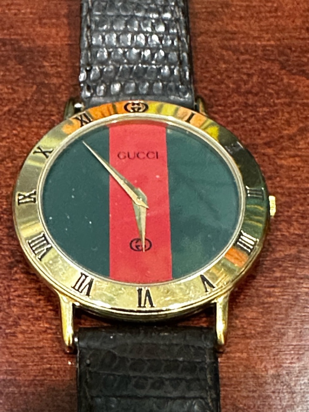 Vintage Gucci Web Stripe Watch Gold Roman Bezel Green Red Dial Swiss Made - Picture 6 of 10